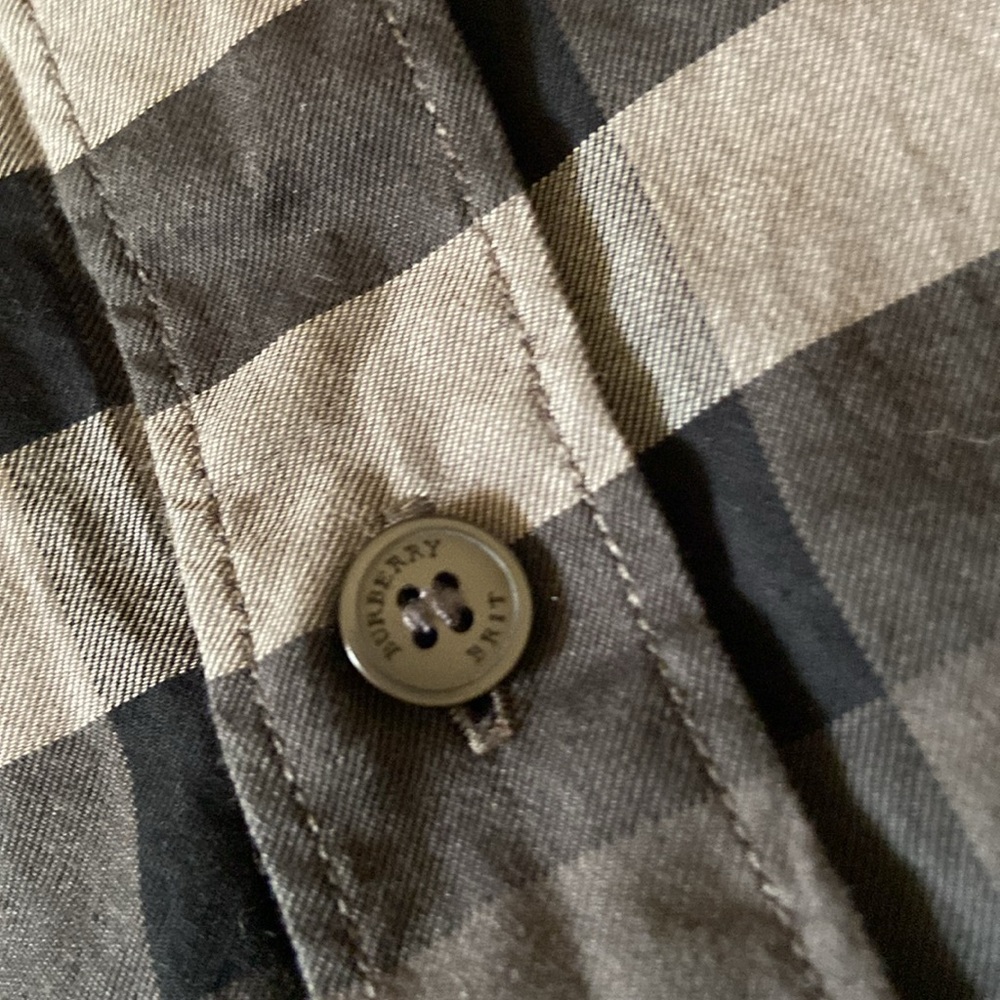 Burberry Brit Gray Casual Button Down Shirt with Bold Plaid - Picture 6 of 9